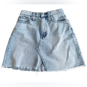 MADEWELL Light Wash Frayed 100% Cotton Denim Mini Skirt Size 24